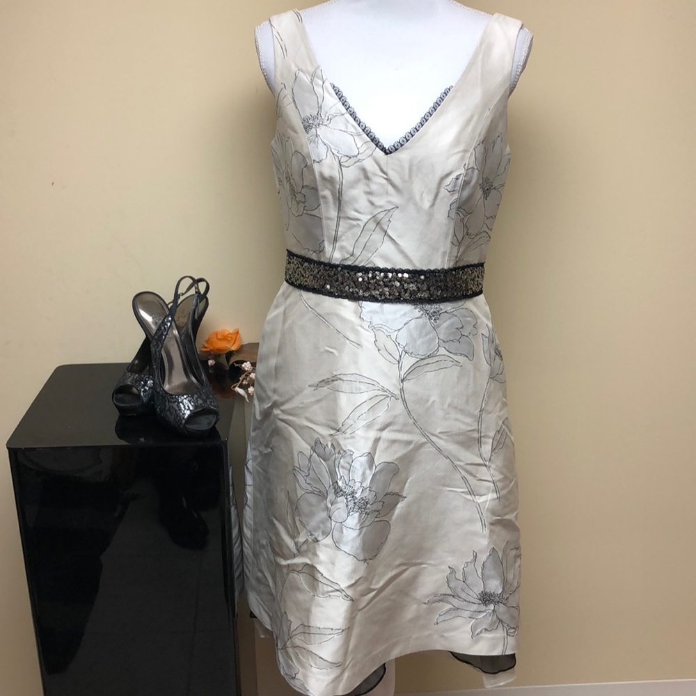 Kay Unger Black/white floral sequence prom dress 8